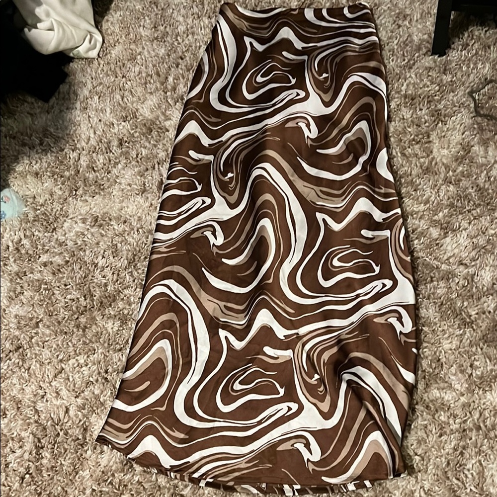 Brown and White Swirl Pattern Skirt